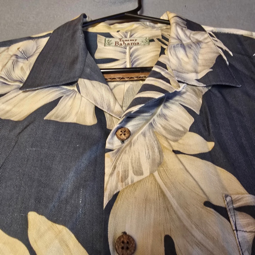 Tommy Bahama Mens Short Sleeve Silk Tropical Leaf Floral Camp Shirt Navy Blue XL - Picture 16 of 16